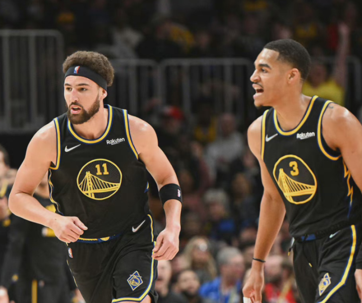 对年轻球员 对年轻球员