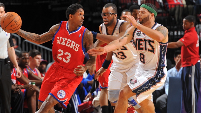 方面捉襟见 方面捉襟见